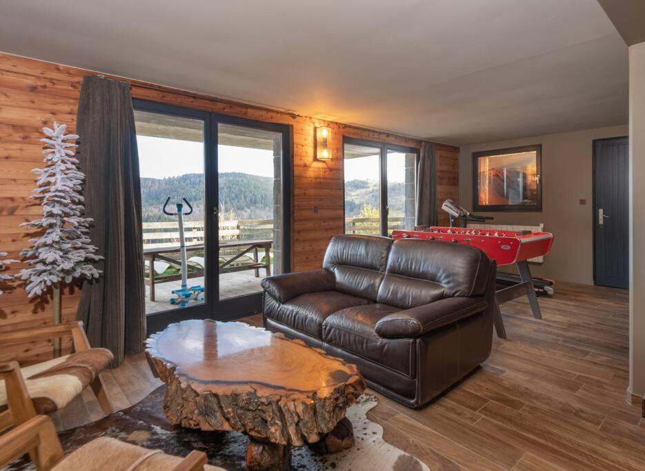 Luxueux Chalet Avec Vue Sur Les Pistes Et Le Hohneck Le Tholy Exteriör bild